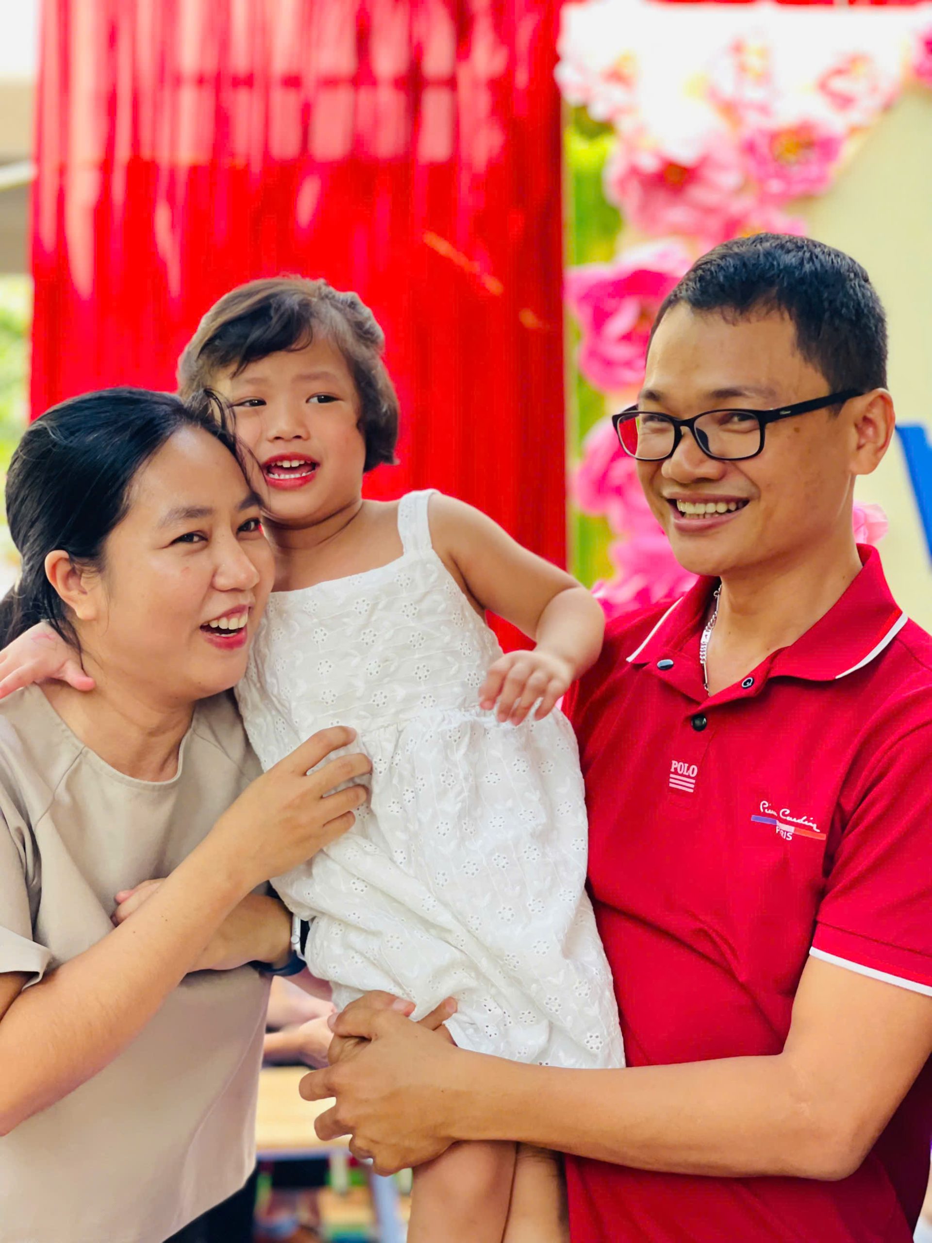 NGÀY HỘI ” BỐ VÀ CON YÊU MẸ”